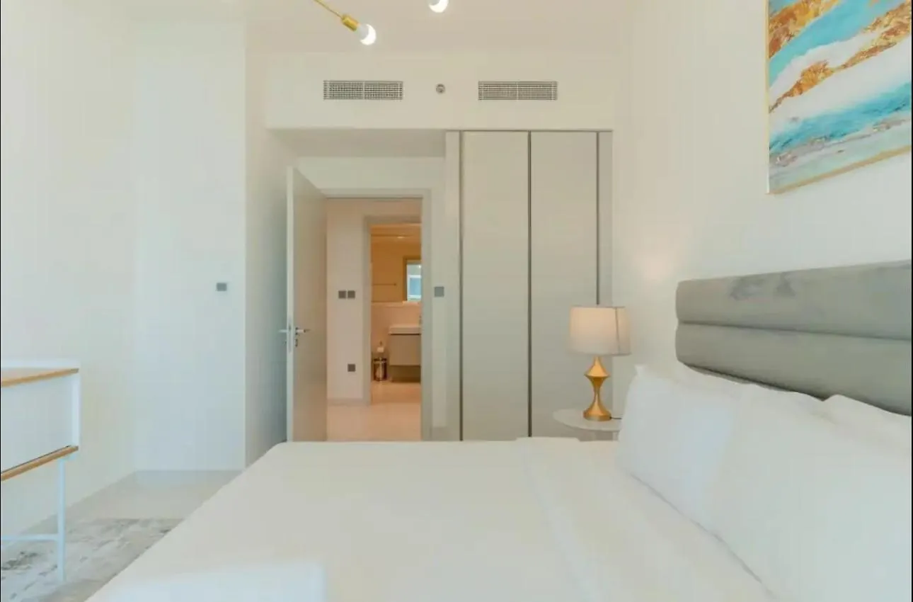 Aws Holiday Homes - Memories By The Beach Dubai 0*,  United Arab Emirates